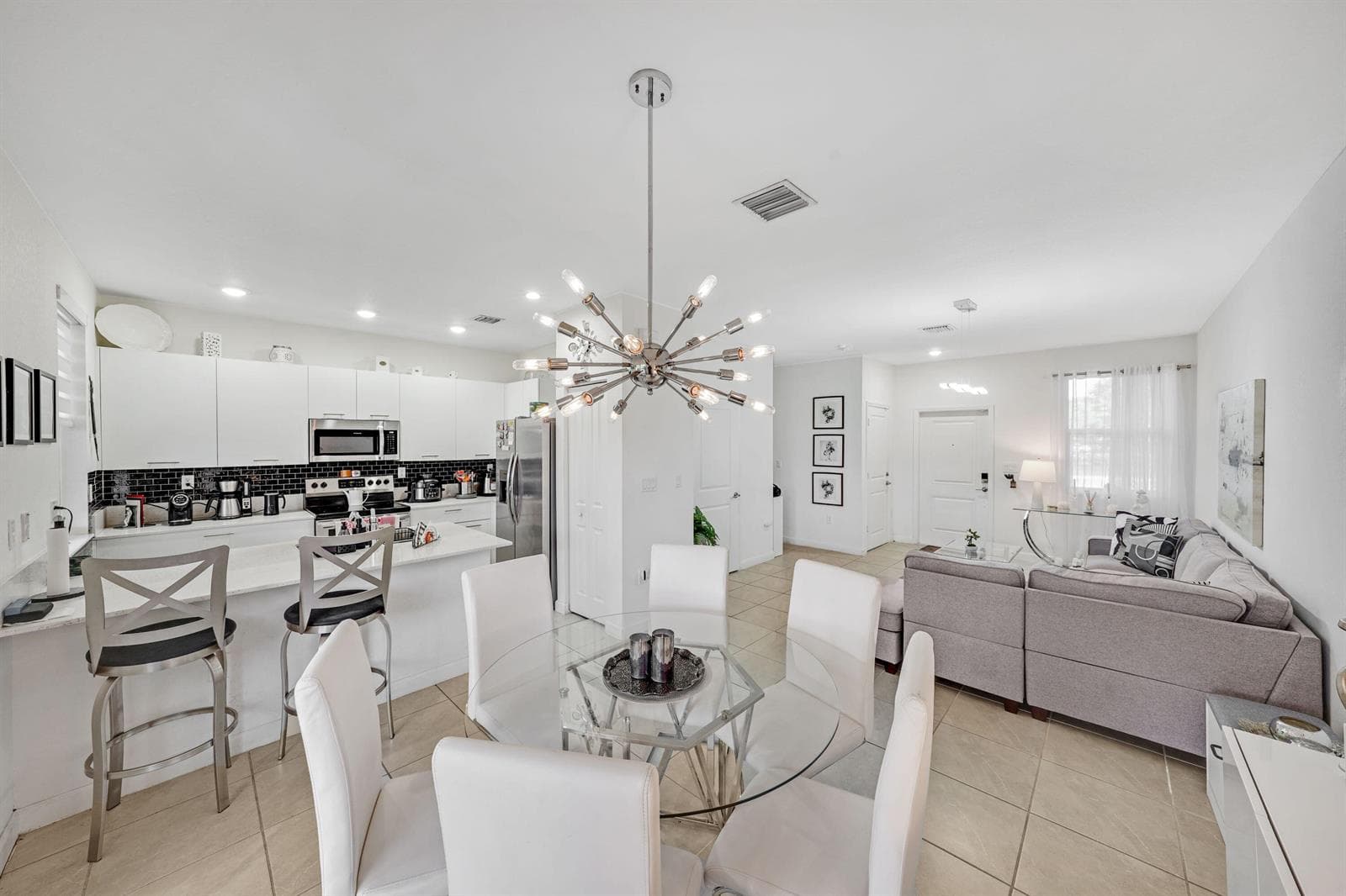 12960 NW 22ND Place, Miami, FL 33167 photo 2