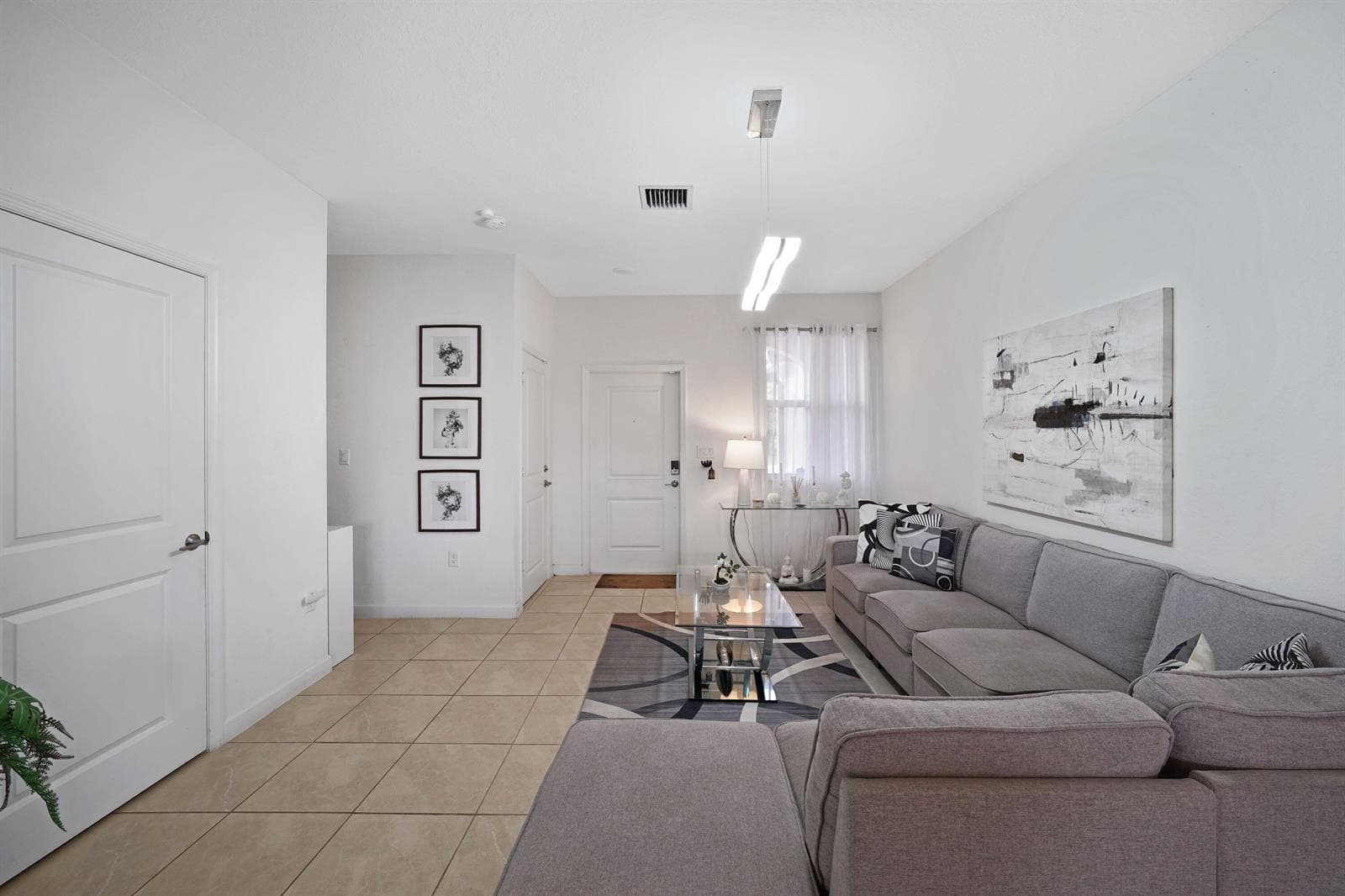 12960 NW 22ND Place, Miami, FL 33167 photo 4