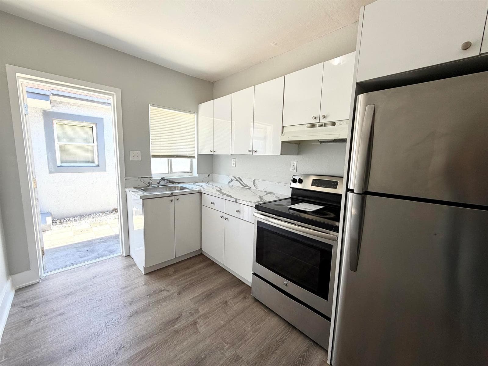 614 NE 3rd Street # 8, Hallandale Beach, FL 33009 photo 4