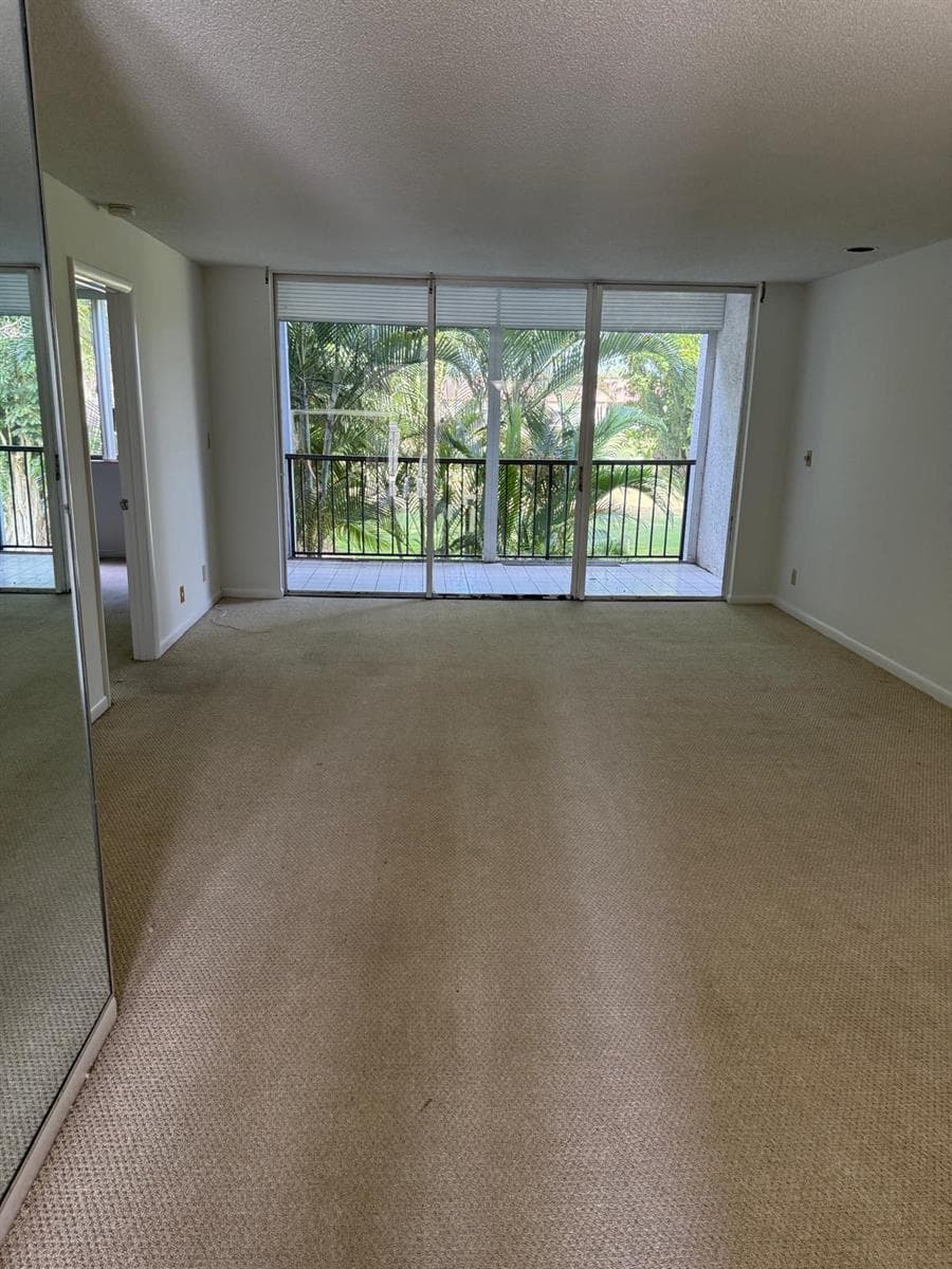 4465 LUXEMBURG Court # 204, Lake Worth, FL 33467 photo 3