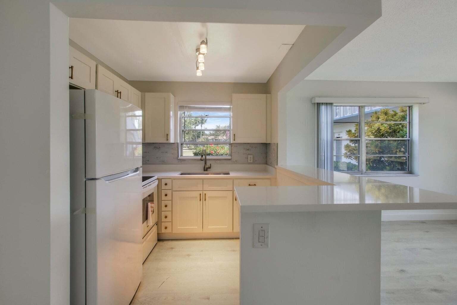 288 Northampton O, West Palm Beach, FL 33417 photo 5