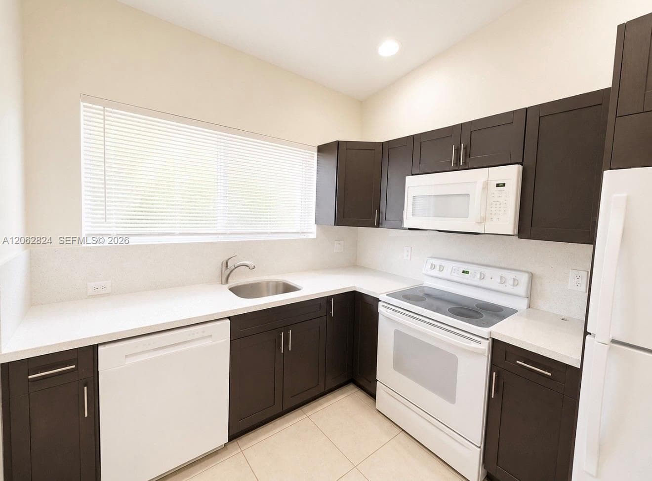 3864 SW 48th Ave # 3864, Hollywood, FL 33023 photo 3