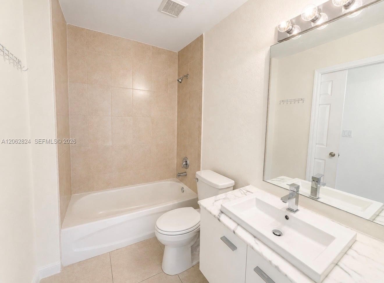 3864 SW 48th Ave # 3864, Hollywood, FL 33023 photo 4