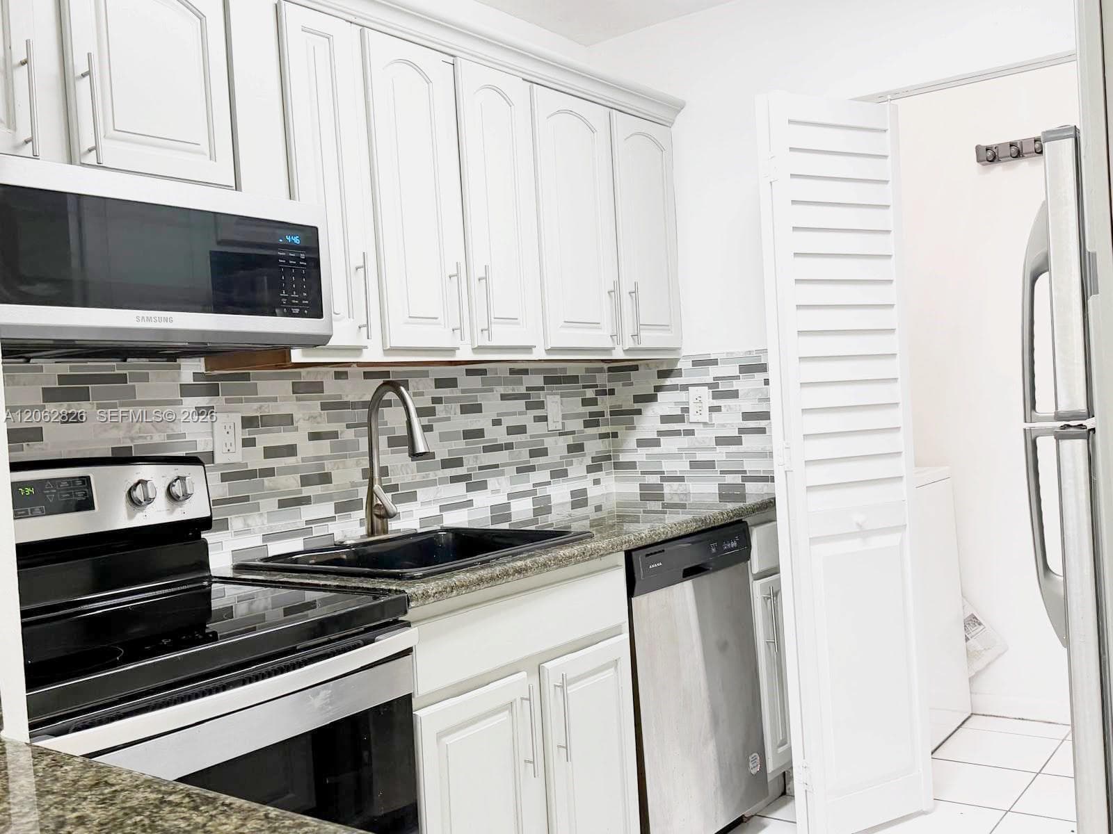 20681 NE 4th Pl # 101, Miami, FL 33179 photo 2