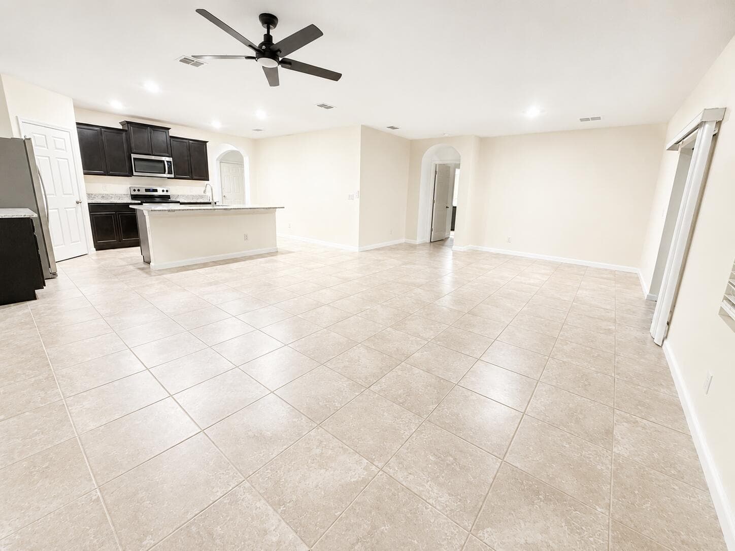 9224 POTOMAC Drive, Fort Pierce, FL 34945 photo 4