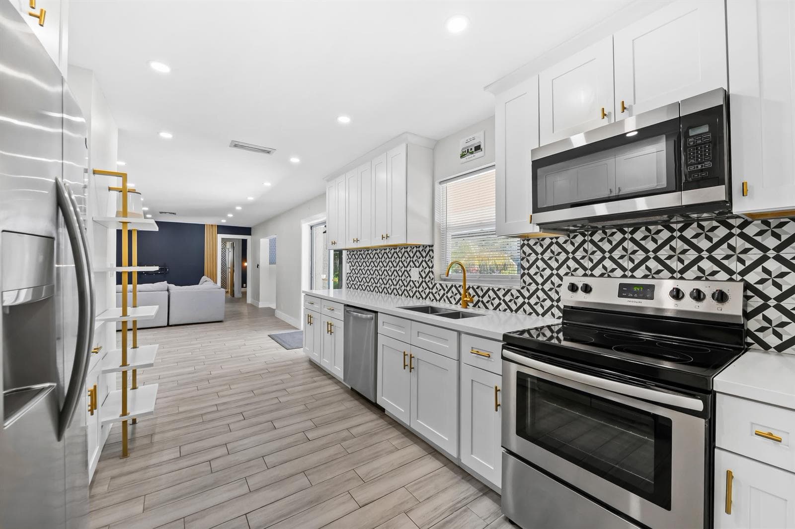 1226 SE 14TH Street, Deerfield Beach, FL 33441 photo 4