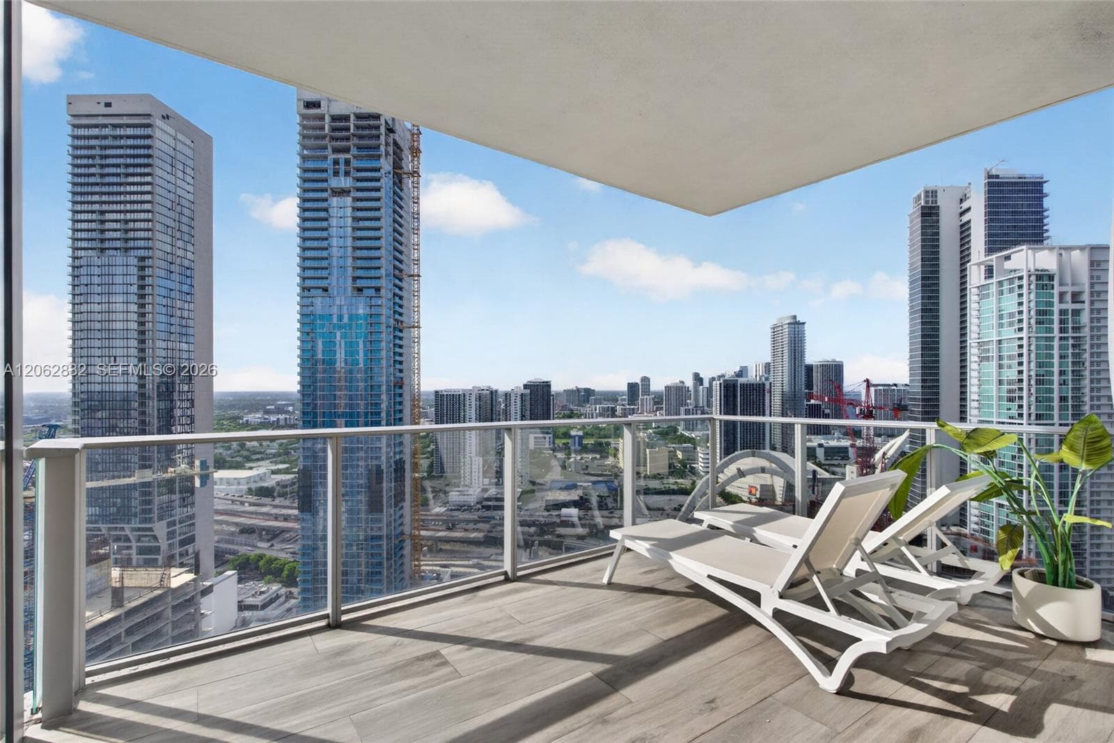 851 NE 1st Ave # 3201, Miami, FL 33132 photo 3