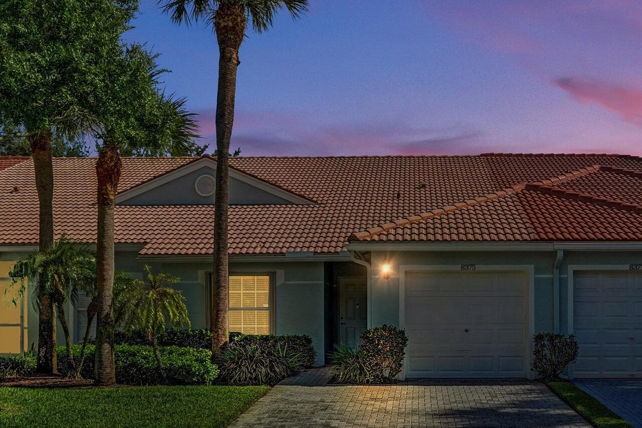 8375 Logia Circle, Boynton Beach, FL 33472 photo 2