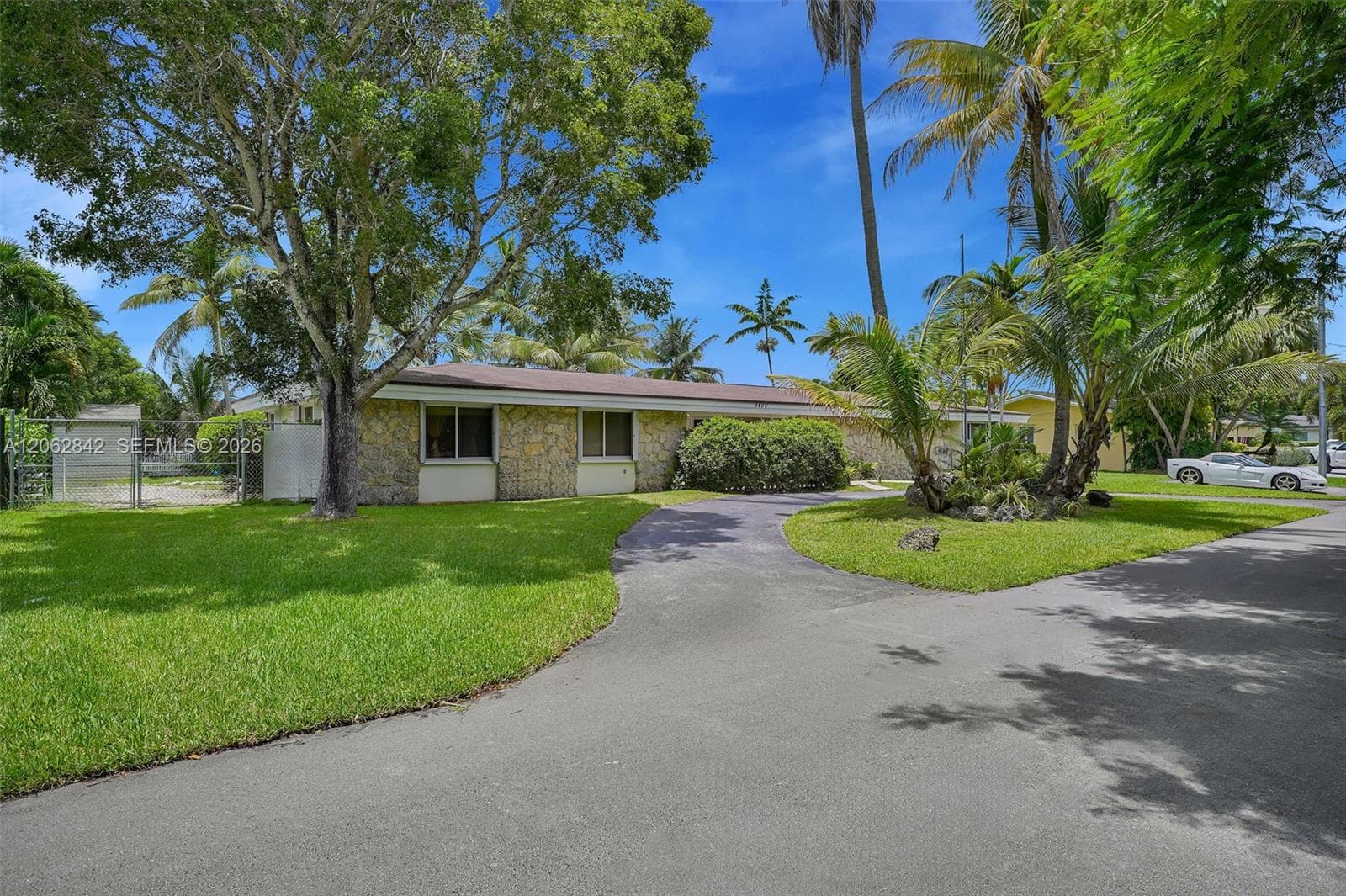 5400 SW 63rd Ct, Miami, FL 33155 photo 2