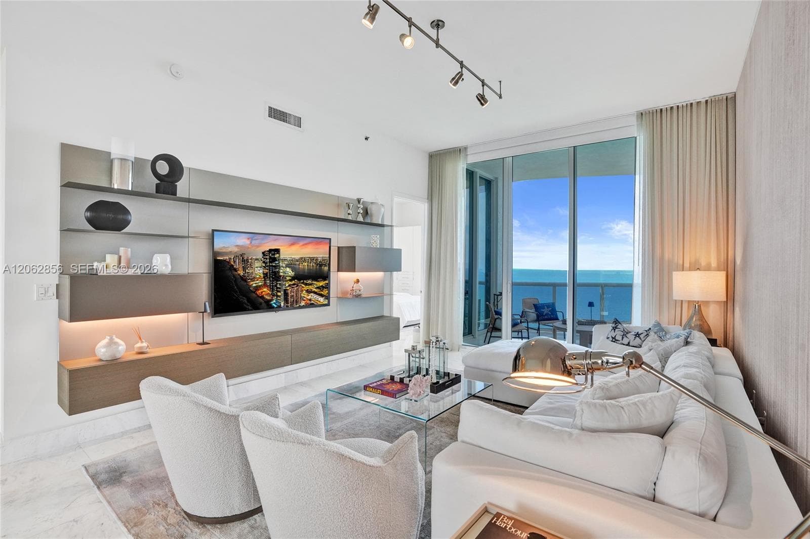 16001 Collins Ave # 3406, Sunny Isles Beach, FL 33160 photo 3