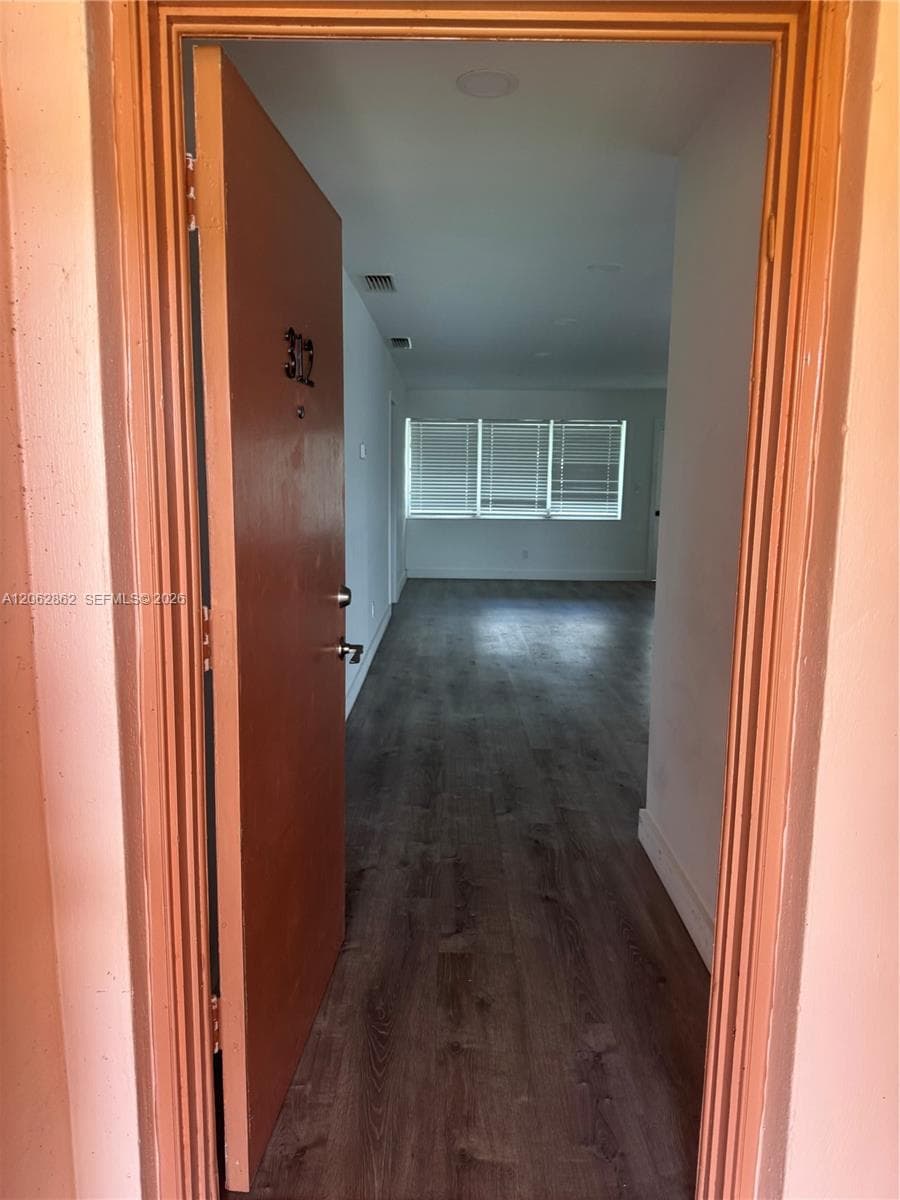 19001 NE 14th Ave # 312, Miami, FL 33179 photo 3