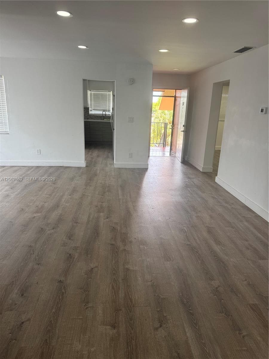 19001 NE 14th Ave # 312, Miami, FL 33179 photo 5