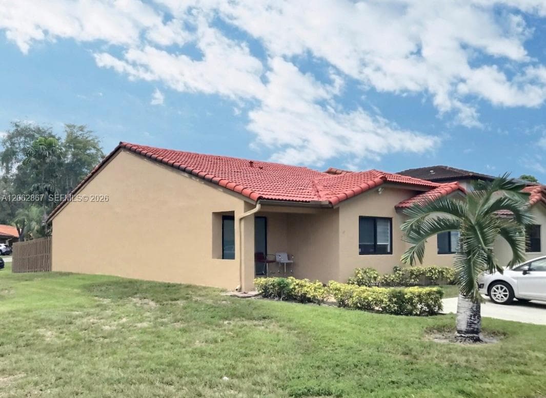 6651 NW 173rd Ln # 6651, Hialeah, FL 33015 photo 2