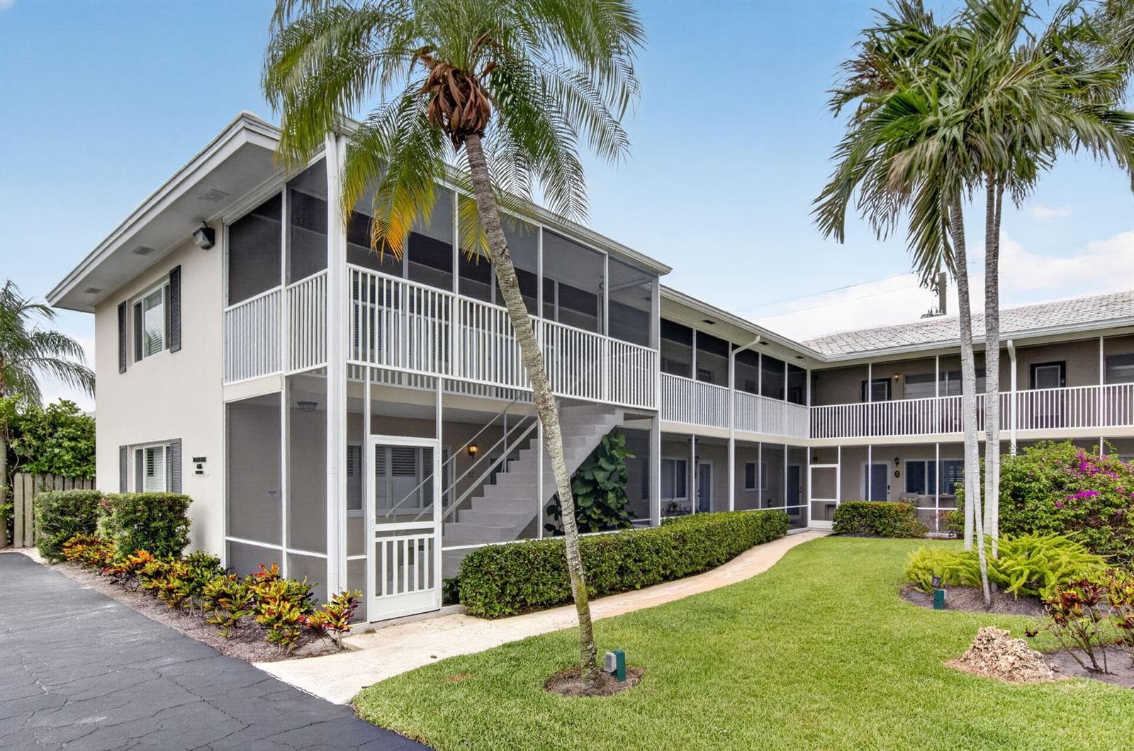 426 NE 7th Avenue # 2B, Delray Beach, FL 33483 photo 2