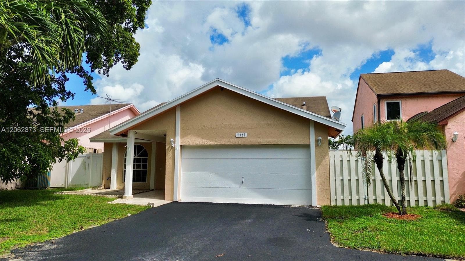 7927 NW 50th St, Lauderhill, FL 33351 photo 3