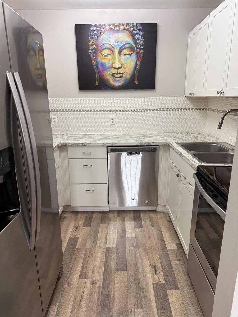 1409 LAKE Avenue # 6, FL 33460
