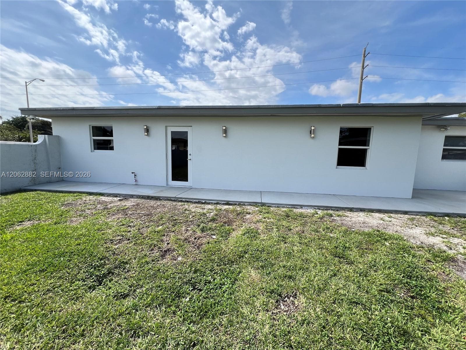 705 E 20th St, Hialeah, FL 33013 photo 2