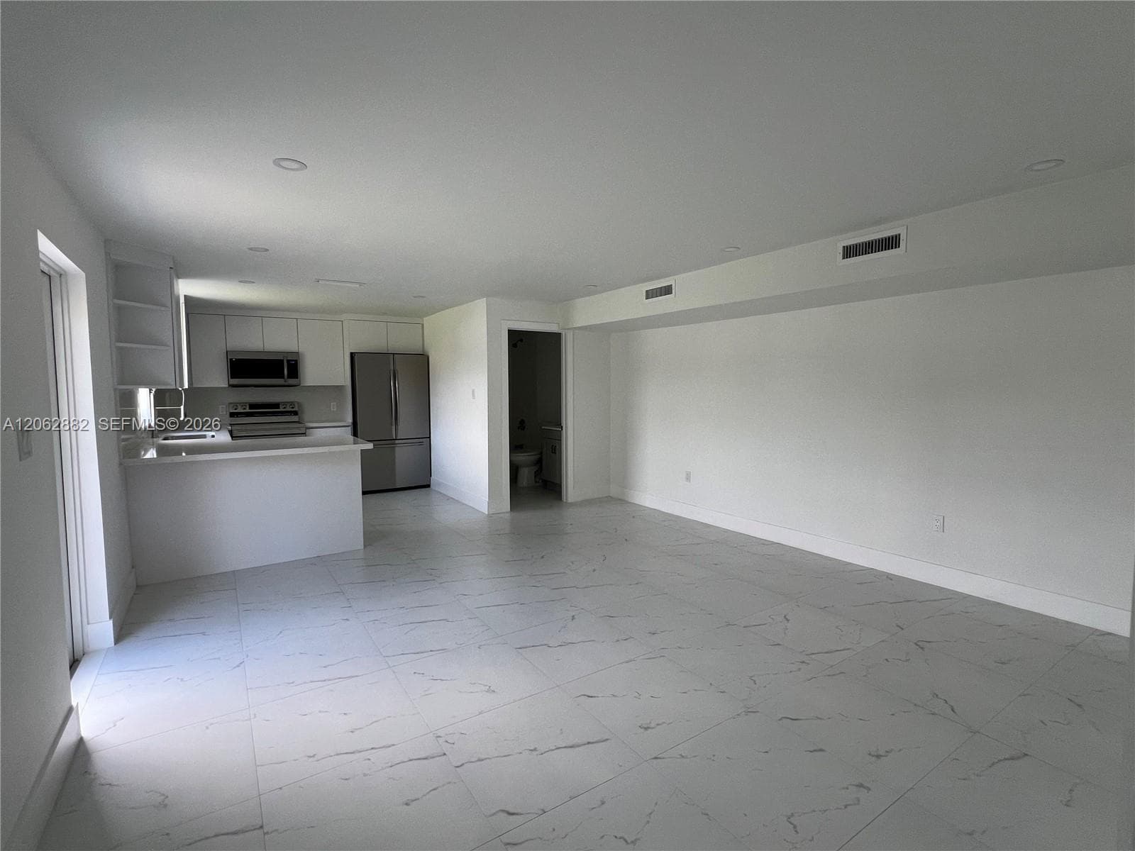 705 E 20th St, Hialeah, FL 33013 photo 3