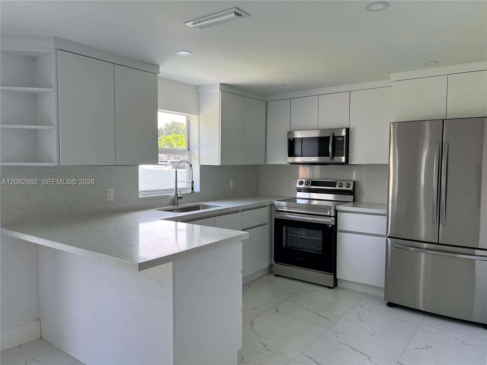 705 E 20th St, Hialeah, FL 33013 photo 5