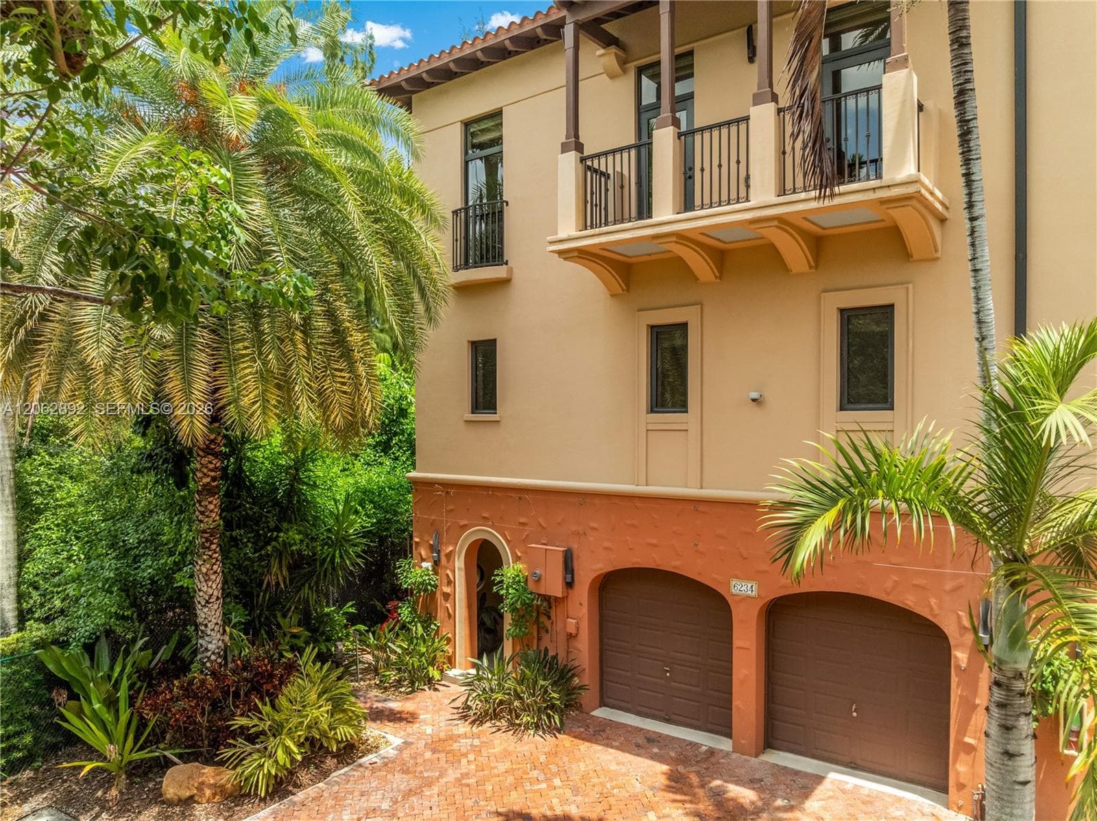6234 Paradise Point Drive # 6234, Palmetto Bay, FL 33157