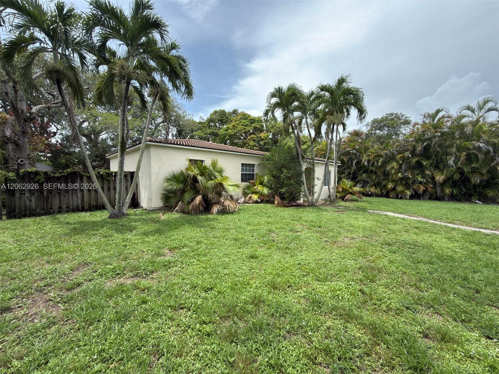 1510 Dewey St, Hollywood, FL 33020 photo 3