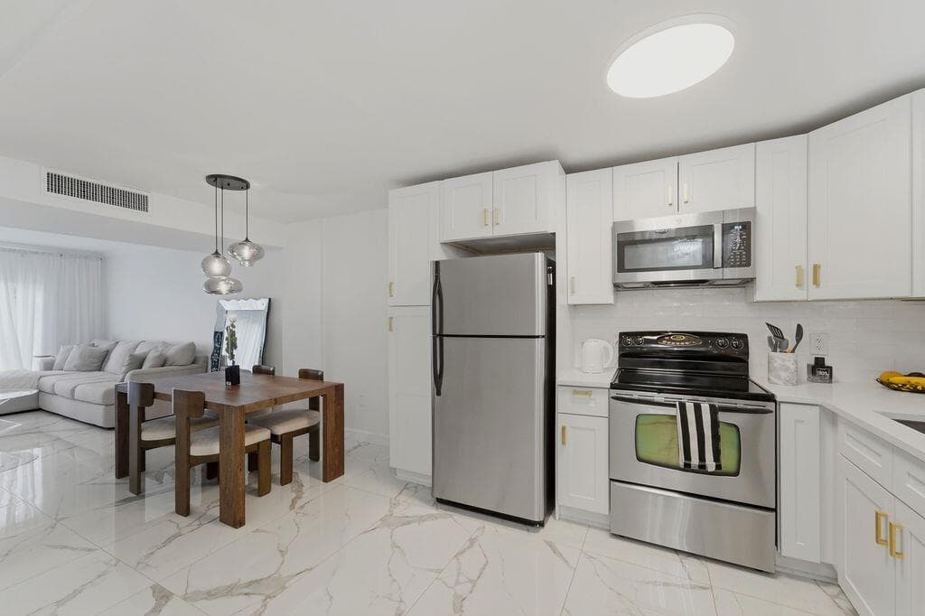 809 W Oakland Park Boulevard # K2, Oakland Park, FL 33311