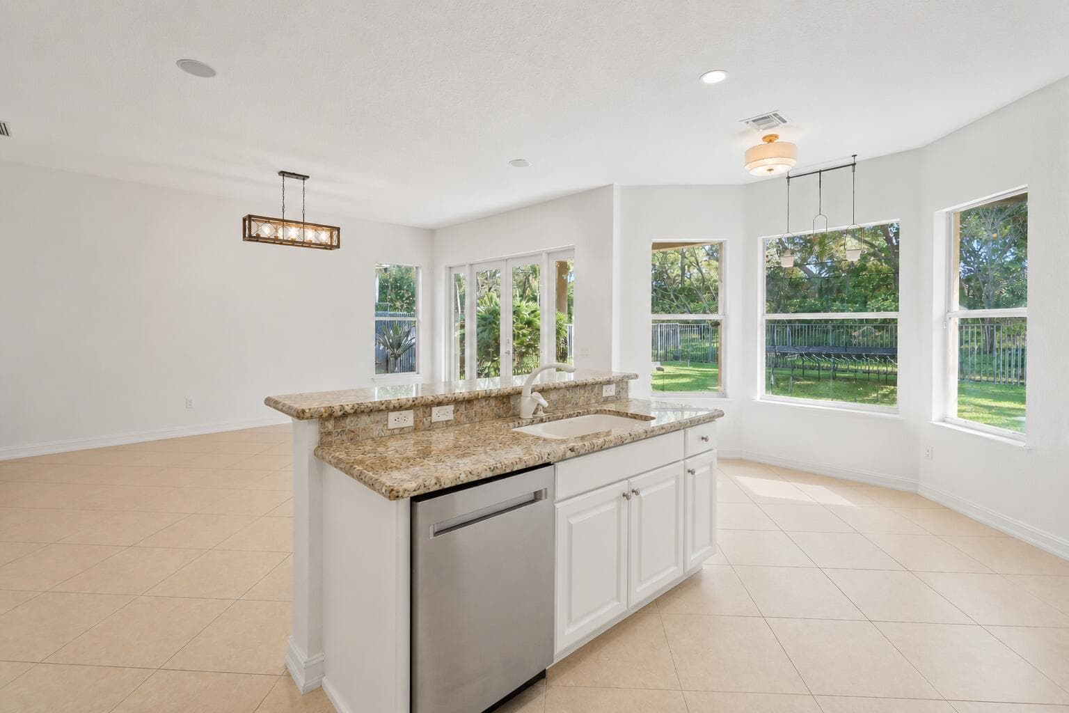 11394 MILLPOND GREENS Drive, Boynton Beach, FL 33473 photo 4