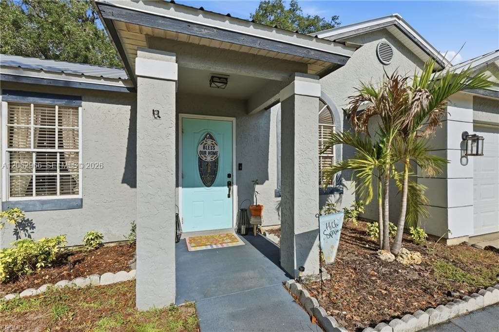4022 E Sunflower Circle, La Belle, FL 33935 photo 4