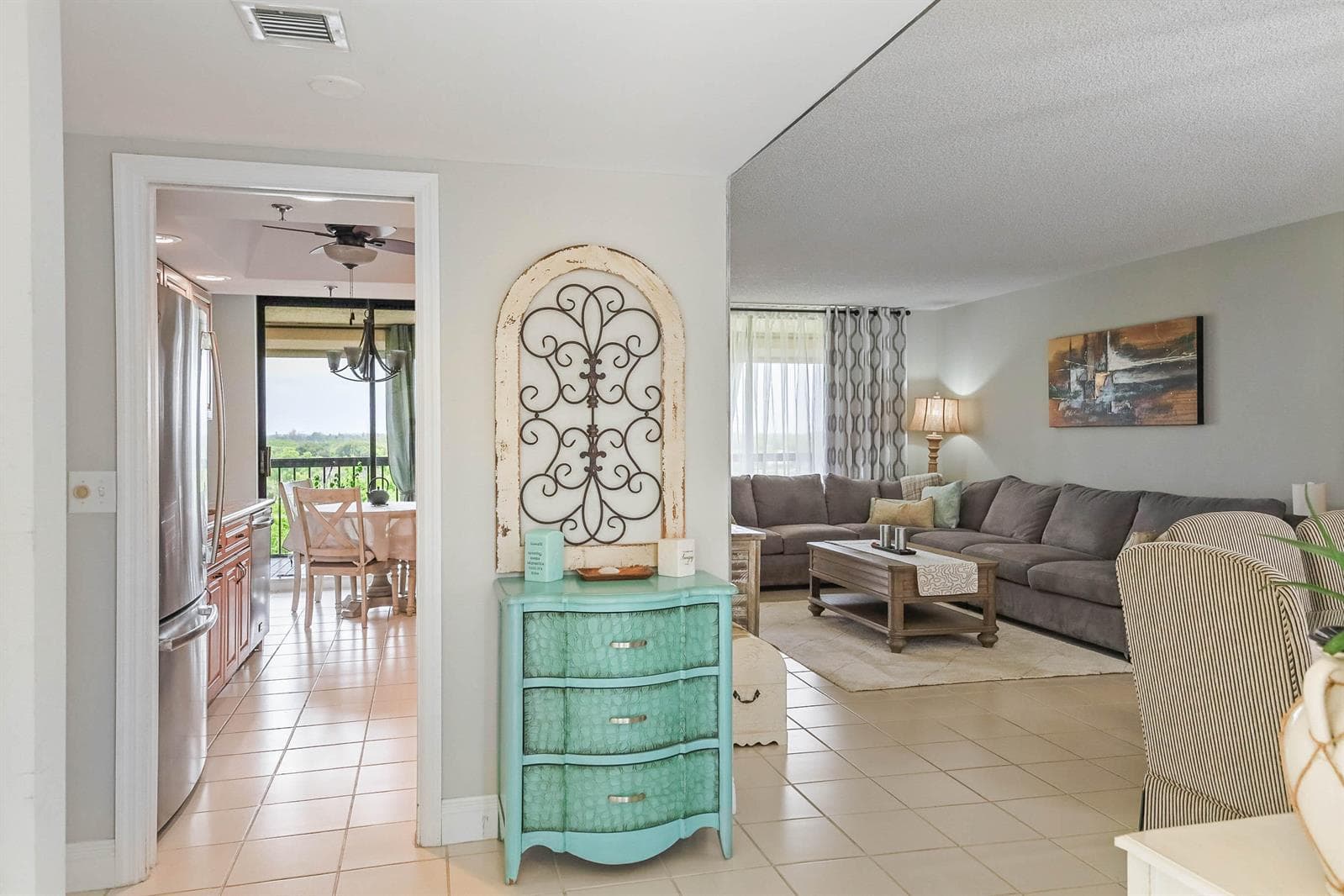 5279 S FOUNTAINS Drive S # 703, Lake Worth, FL 33467 photo 5