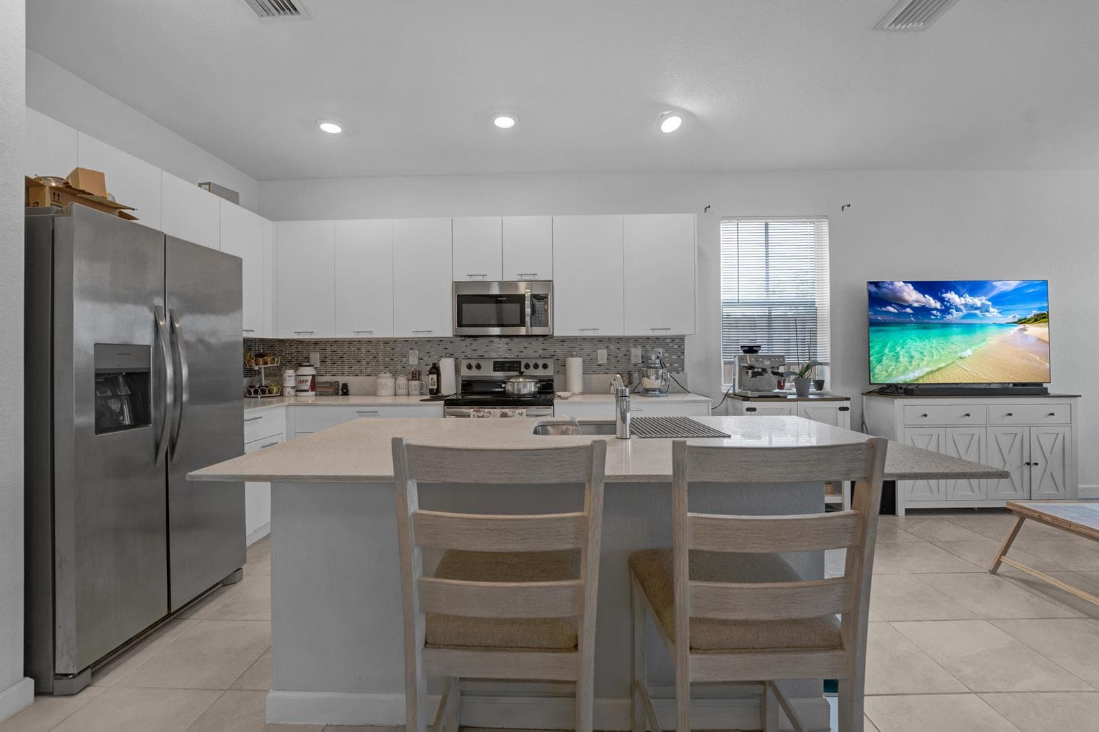 2409 NW 131ST Circle, Miami, FL 33167 photo 3