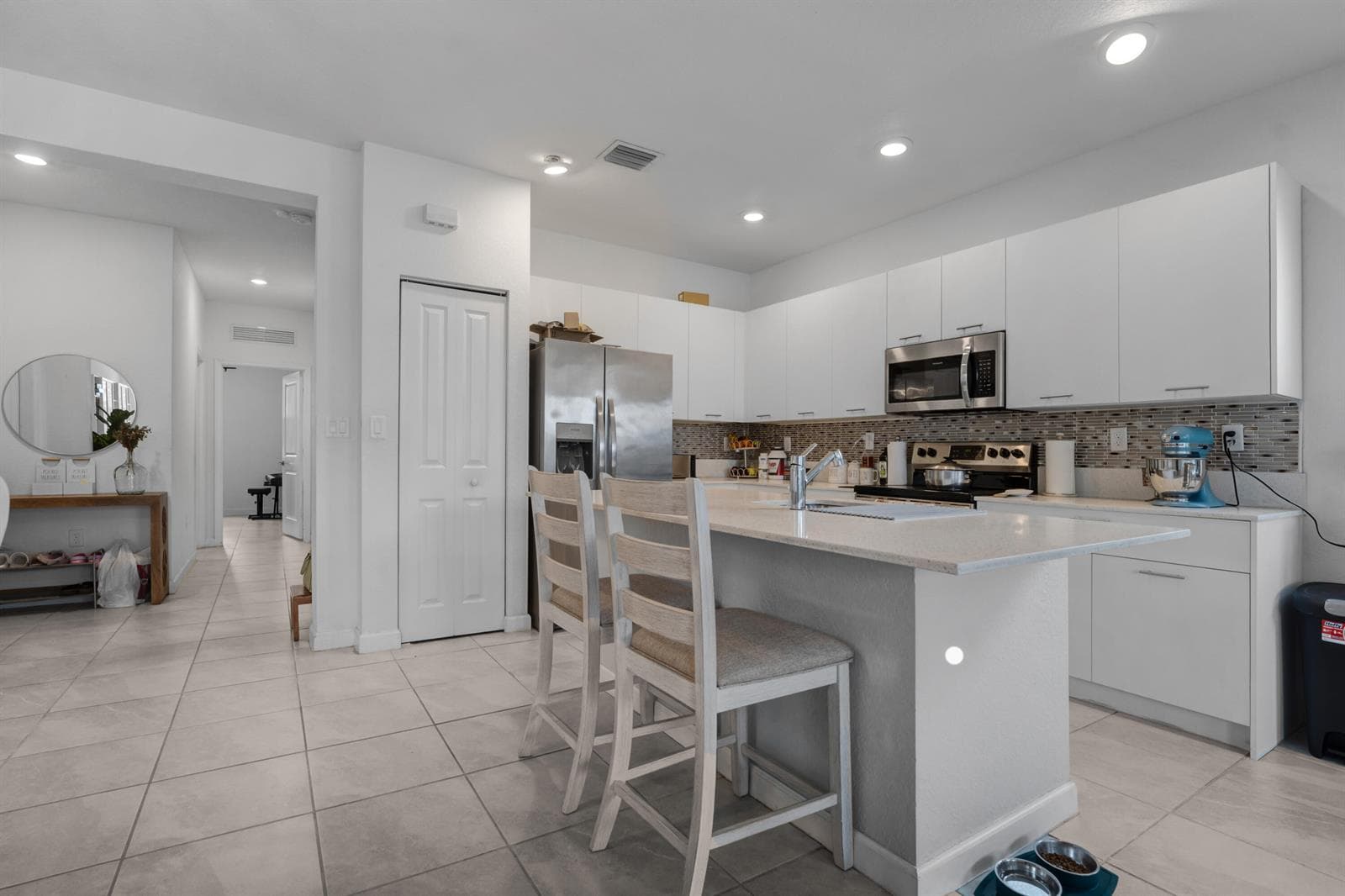 2409 NW 131ST Circle, Miami, FL 33167 photo 4