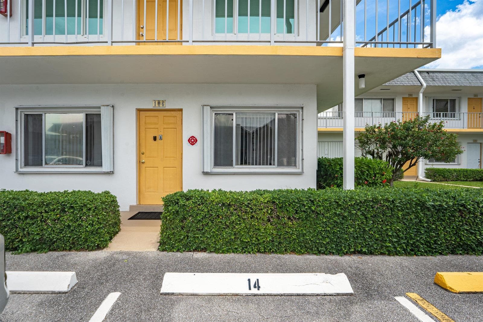 3120 LAKE OSBORNE Drive # Bldg 7 Apt106, FL 33461 photo 2