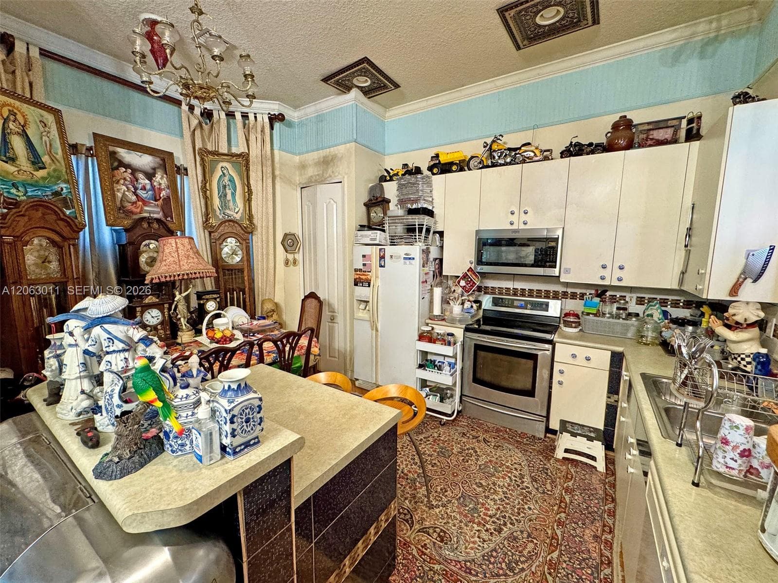 3457 NE 2nd St, Homestead, FL 33033 photo 2
