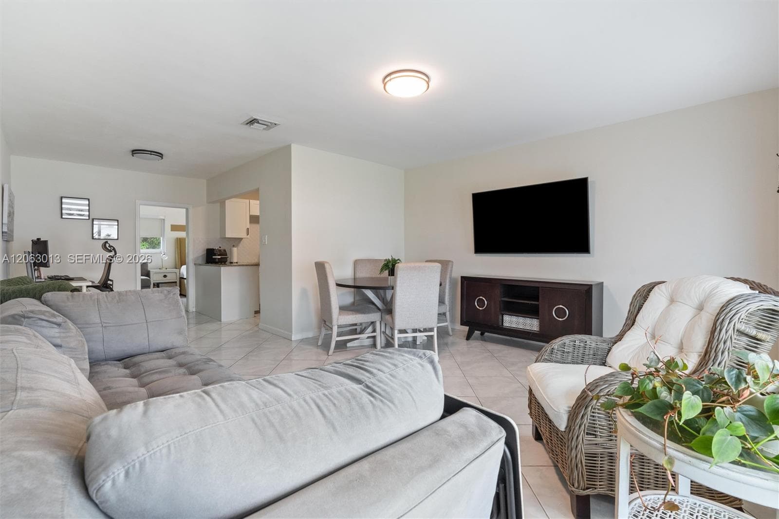 5713 NW 87th Ave, Tamarac, FL 33321 photo 3