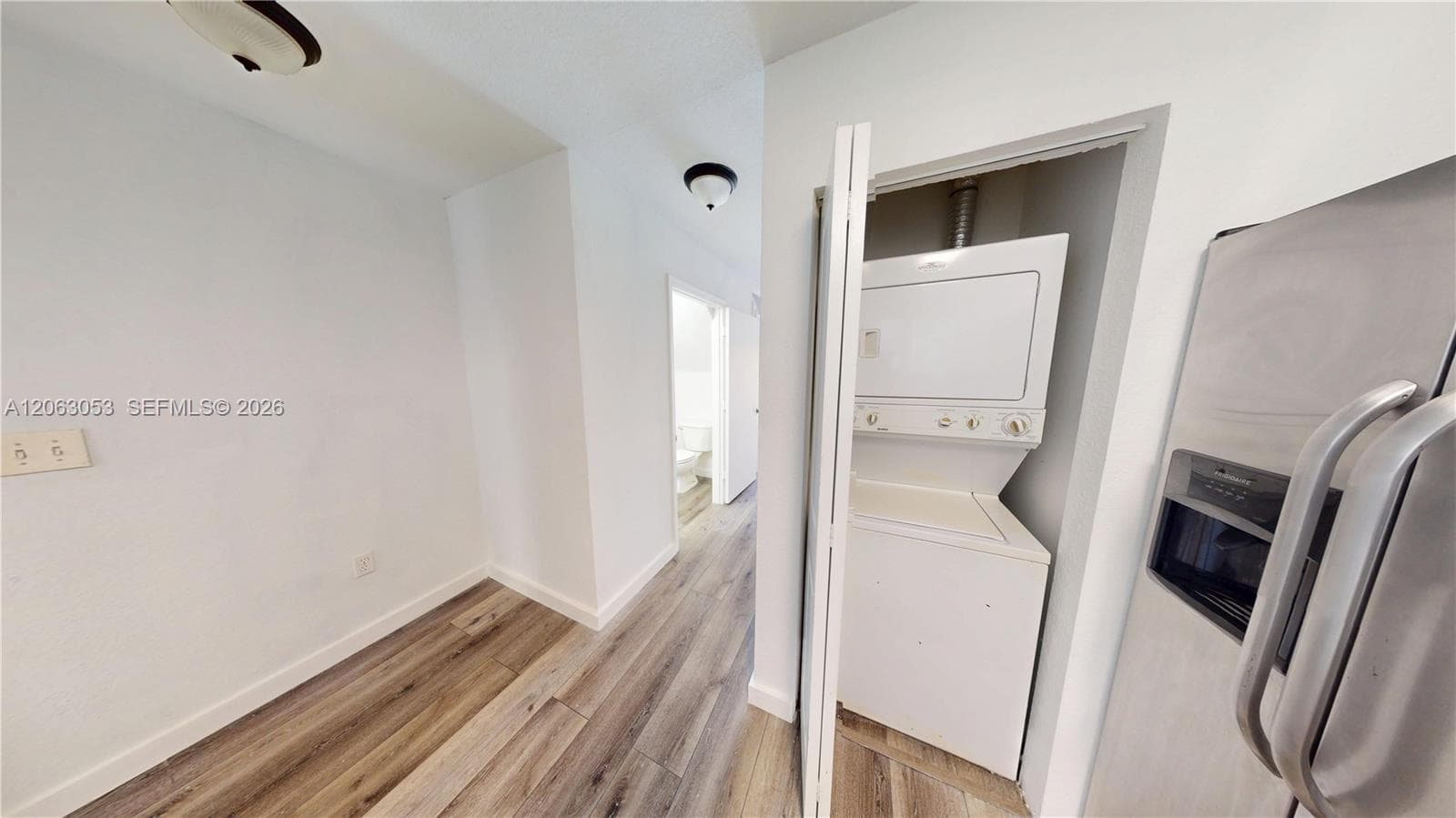 2084 NE 167th St # 2-102, North Miami Beach, FL 33162 photo 3