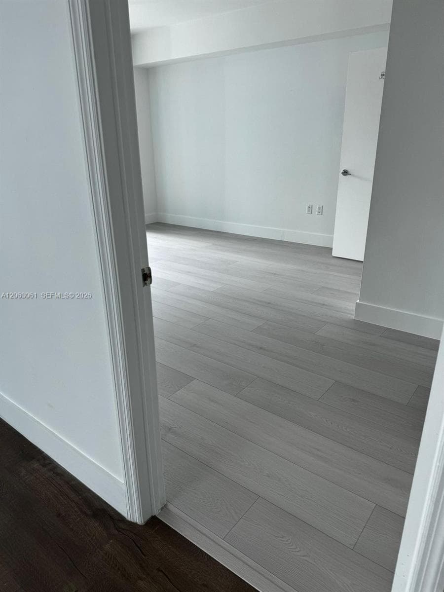 500 Brickell Ave # 1207, Miami, FL 33131 photo 5