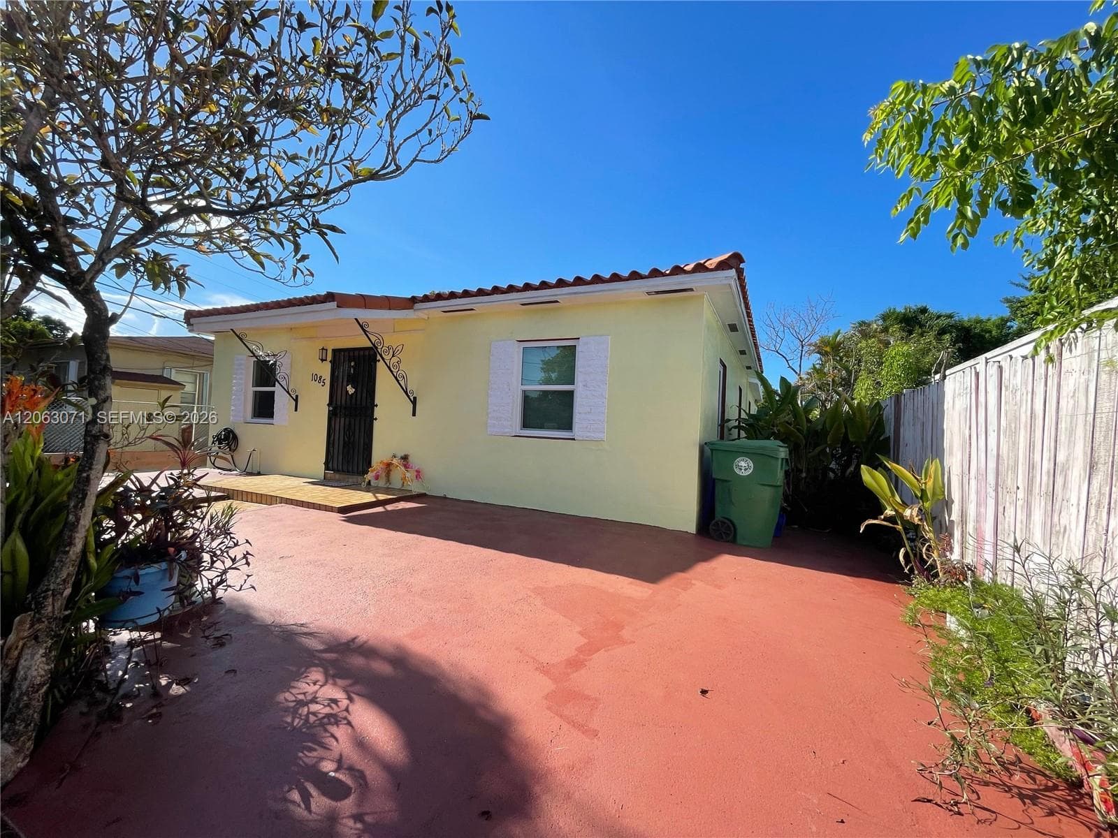 1085 NW 26th St, Miami, FL 33127 photo 2