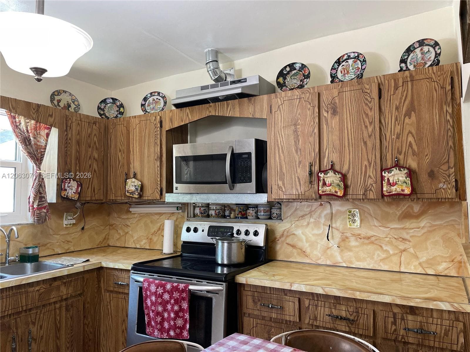 1085 NW 26th St, Miami, FL 33127 photo 5