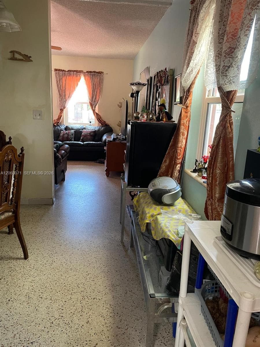 1085 NW 26th St, Miami, FL 33127 photo 4