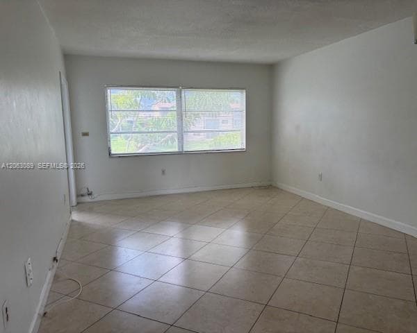 2815 NE 201st Ter # L219, Aventura, FL 33180 photo 4