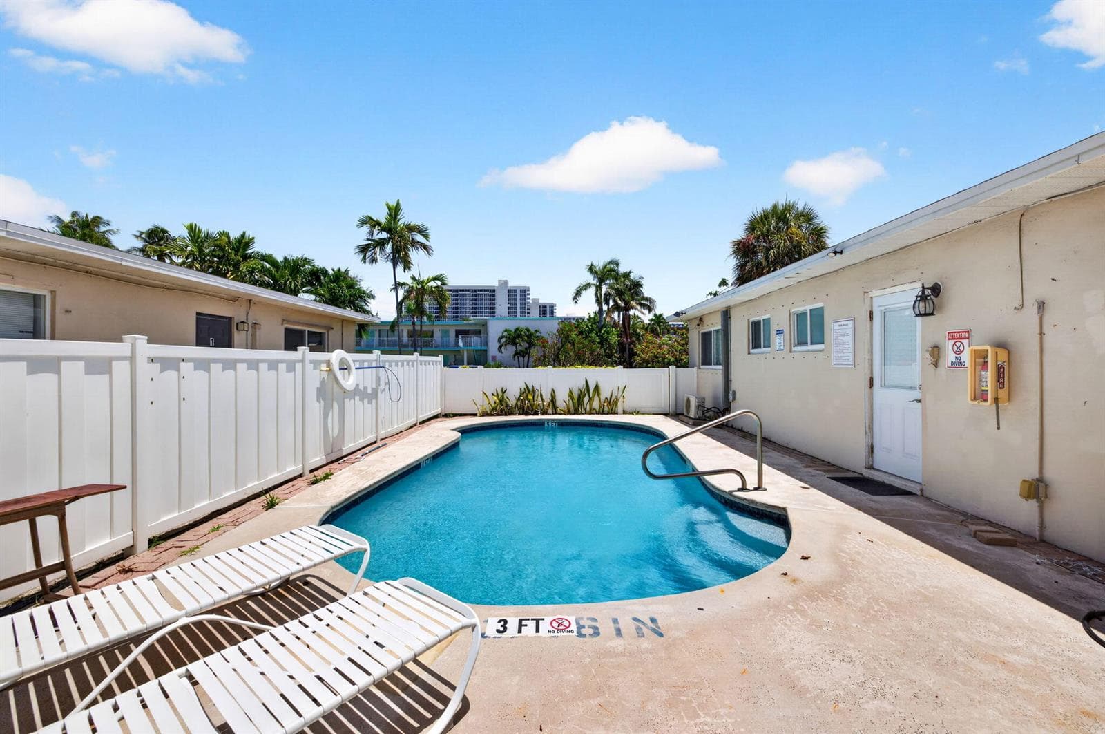 3209 NE 7th Place, Pompano Beach, FL 33062 photo 4