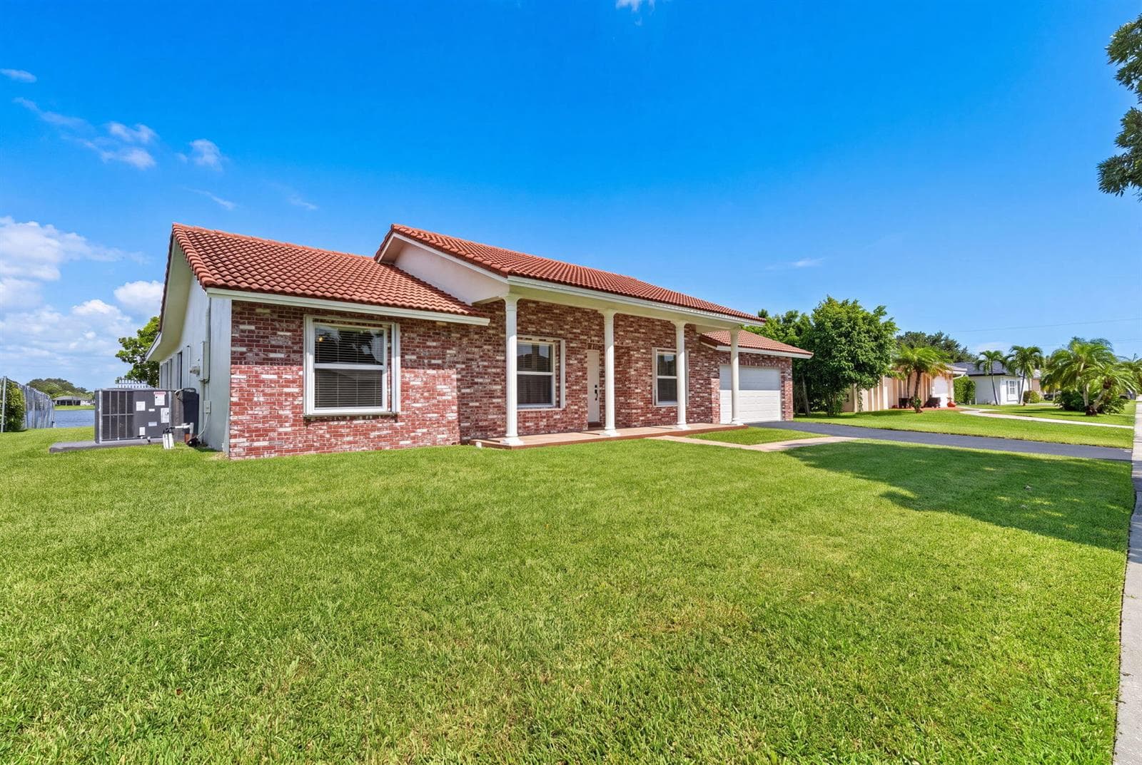 905 NW 133RD Avenue, Sunrise, FL 33325 photo 3