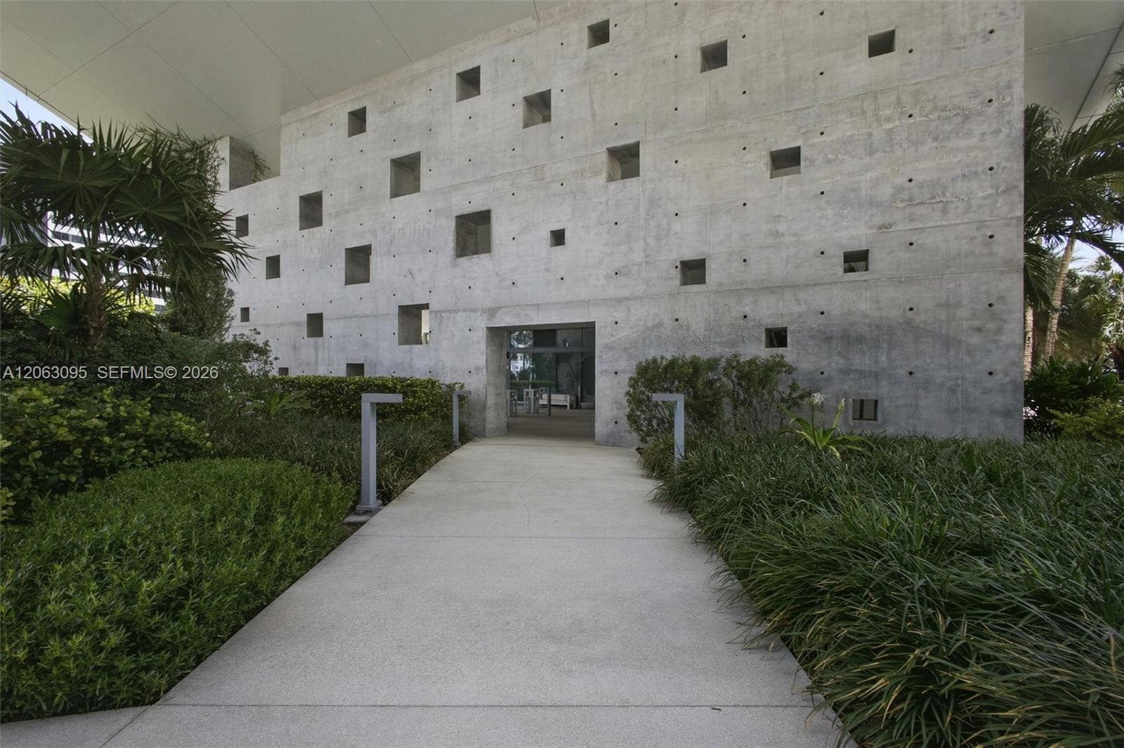 88 SW 7th St # 2307, Miami, FL 33130 photo 5