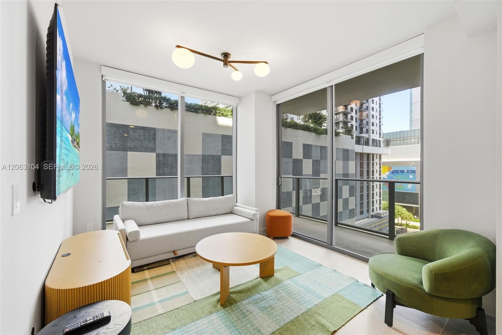 11 NE 6 Street # 709, Miami, FL 33132 photo 2