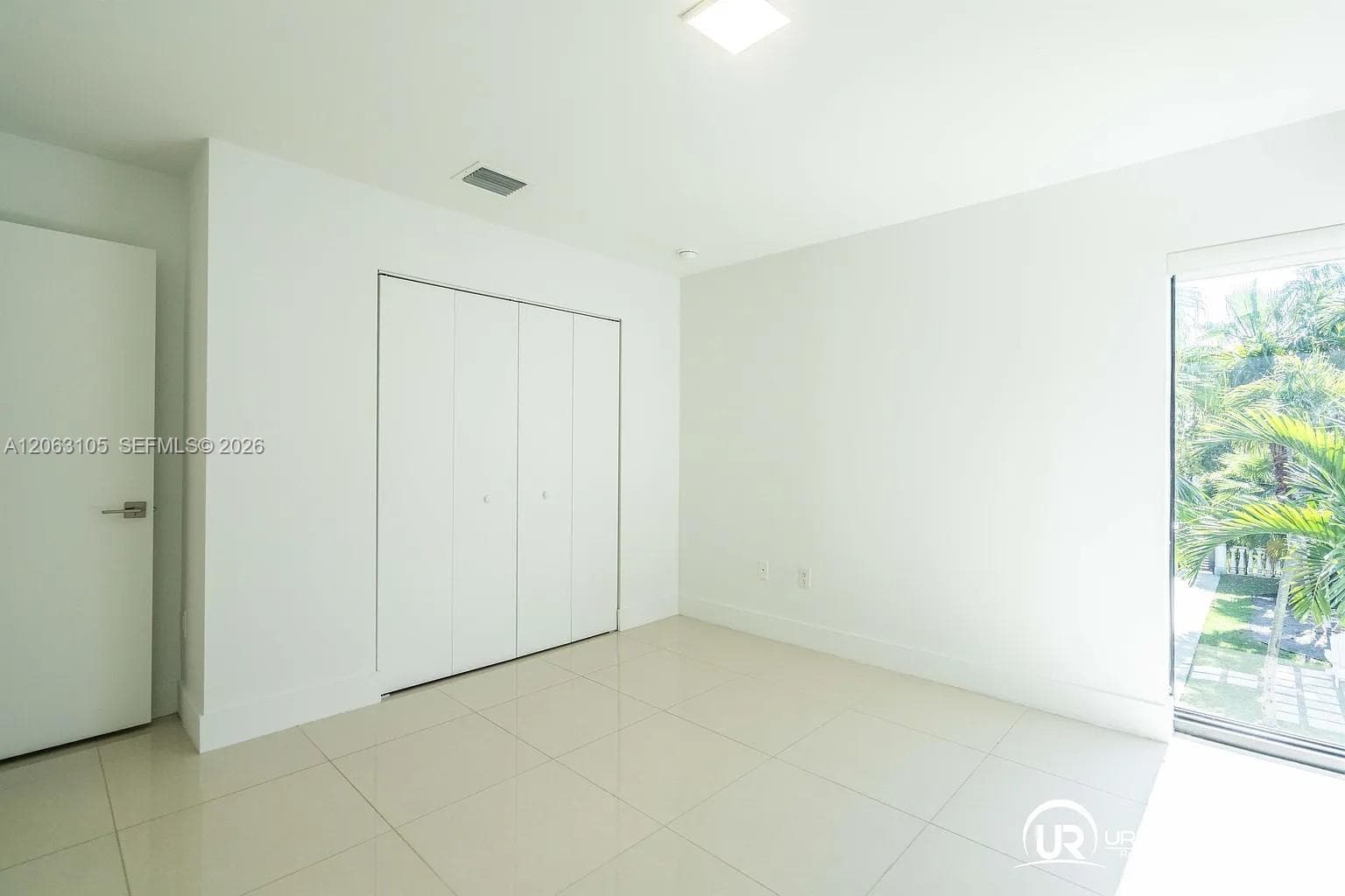 1971 Bay Dr # 124, Miami Beach, FL 33141 photo 4