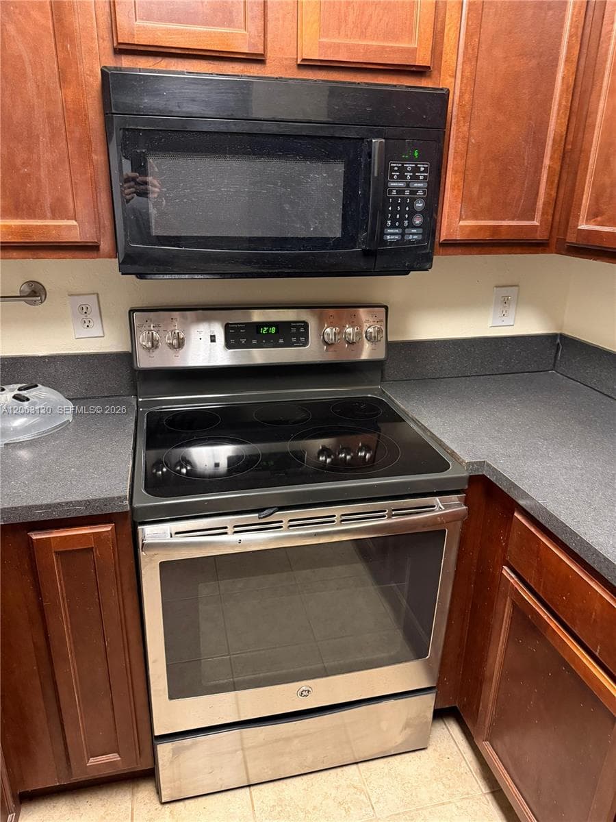 7650 Westwood Dr # 509, Tamarac, FL 33321 photo 2
