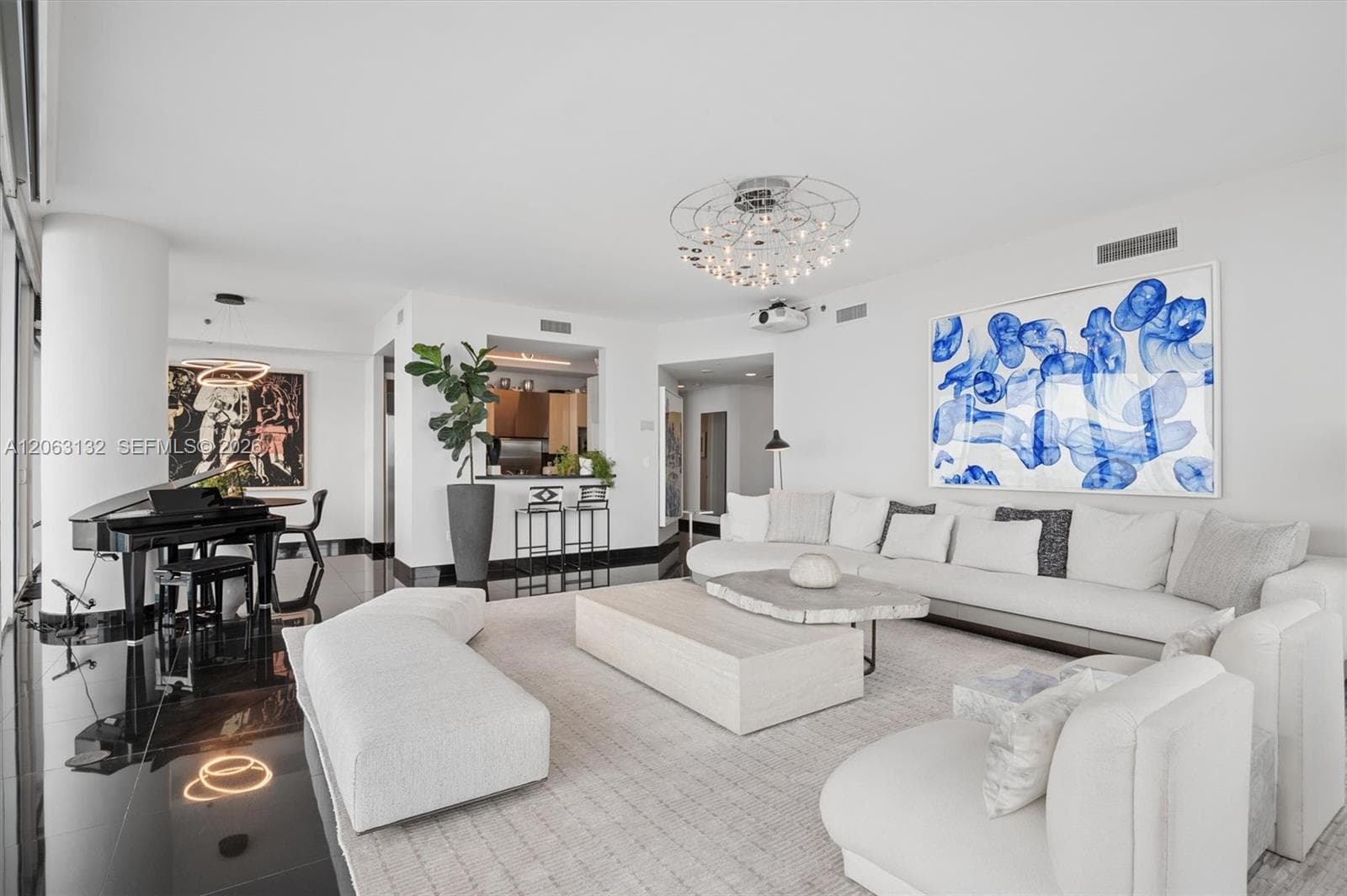100 S Pointe Dr # 3906, Miami Beach, FL 33139 photo 4