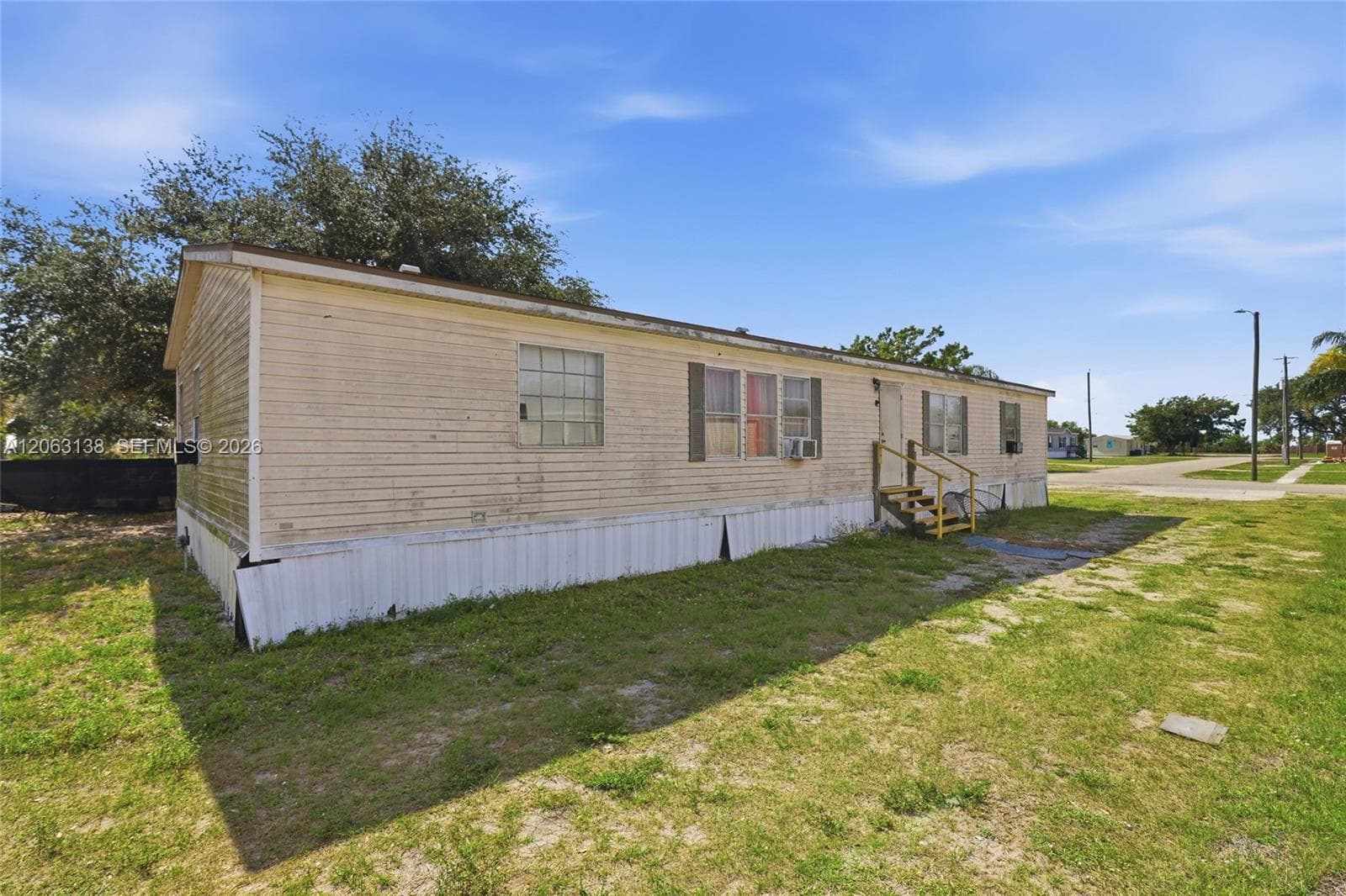 741 Alabama Ave, Clewiston, FL 33440 photo 2