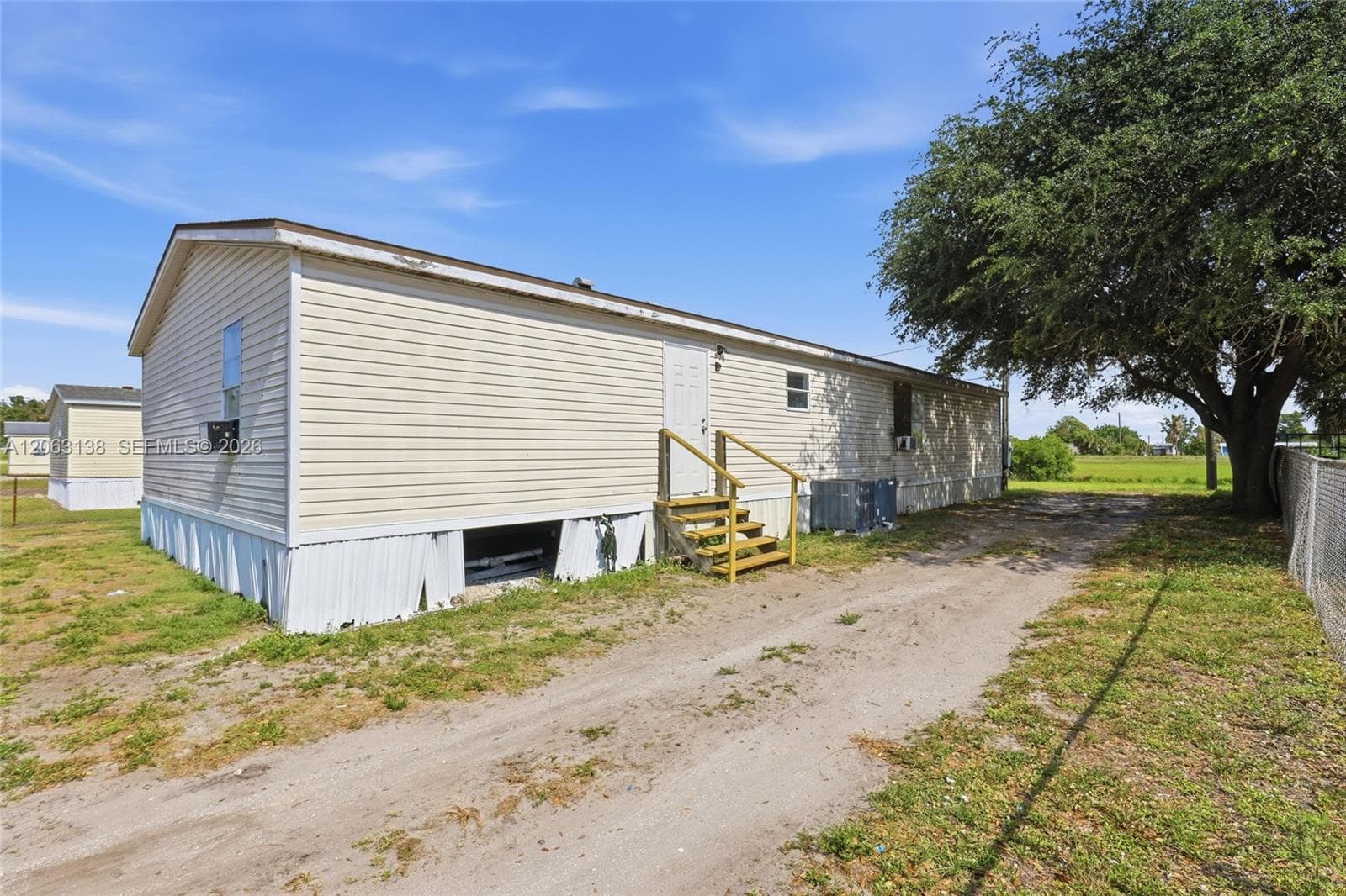 741 Alabama Ave, Clewiston, FL 33440 photo 3