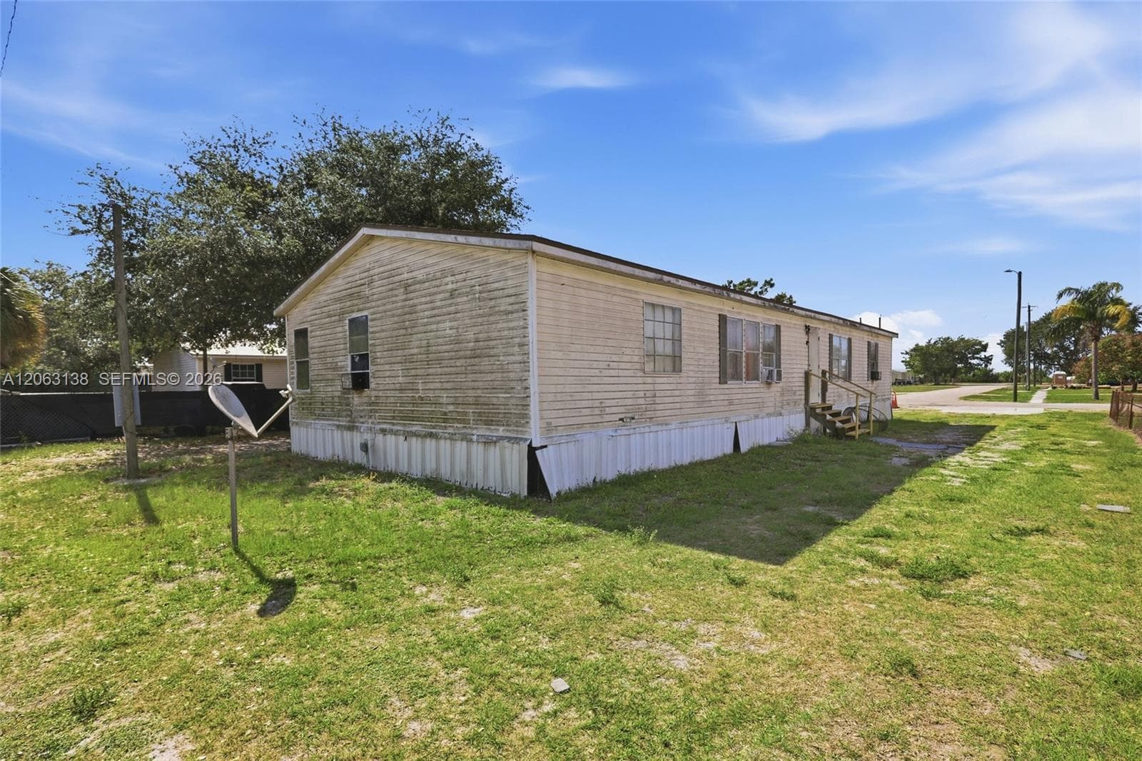 741 Alabama Ave, Clewiston, FL 33440 photo 4